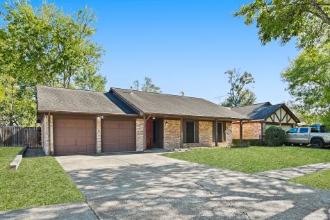 16334 Hollow Wood Drive Houston TX 77090