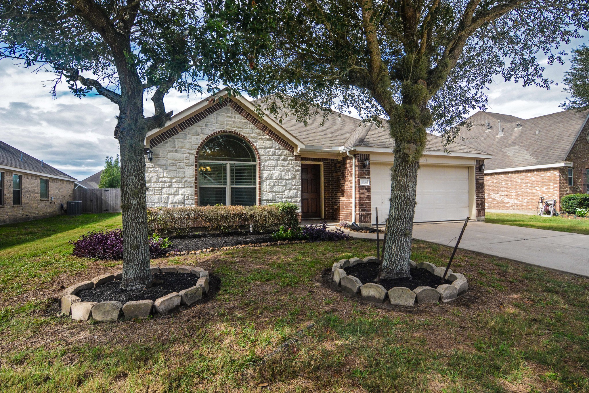 3706 Gazelle Lane Pearland TX 77584
