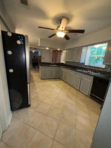 16402 Amcreek Road Houston TX 77068