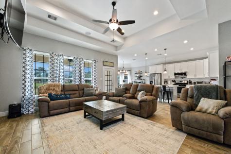 529 Green Meadows Drive West Columbia TX 77486