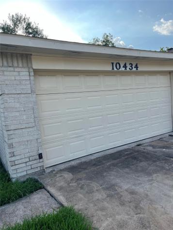 10434 Long River Drive Sugar Land TX 77498