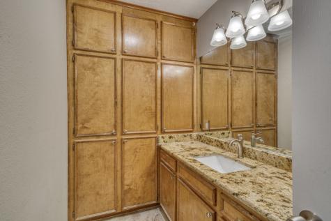 5085 Highway 75 S Madisonville TX 77864