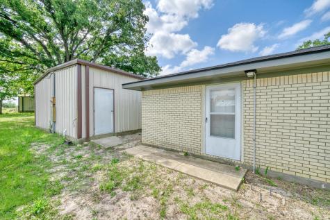 5085 Highway 75 S Madisonville TX 77864