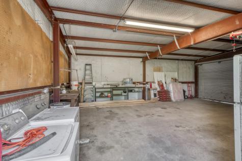 5085 Highway 75 S Madisonville TX 77864