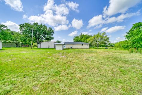 5085 Highway 75 S Madisonville TX 77864
