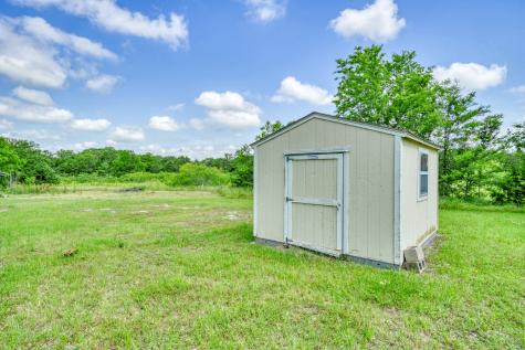 5085 Highway 75 S Madisonville TX 77864