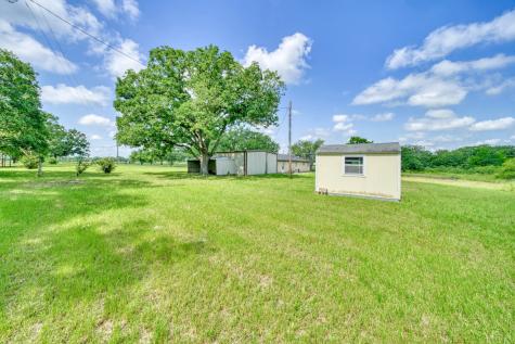5085 Highway 75 S Madisonville TX 77864