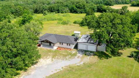 5085 Highway 75 S Madisonville TX 77864