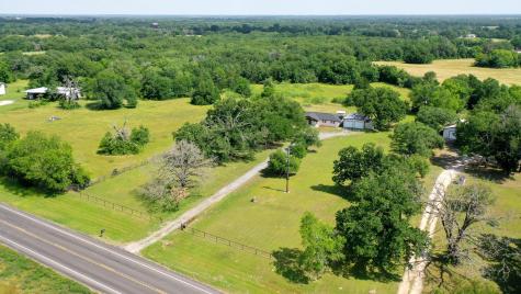 5085 Highway 75 S Madisonville TX 77864