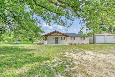 5085 Highway 75 S Madisonville TX 77864
