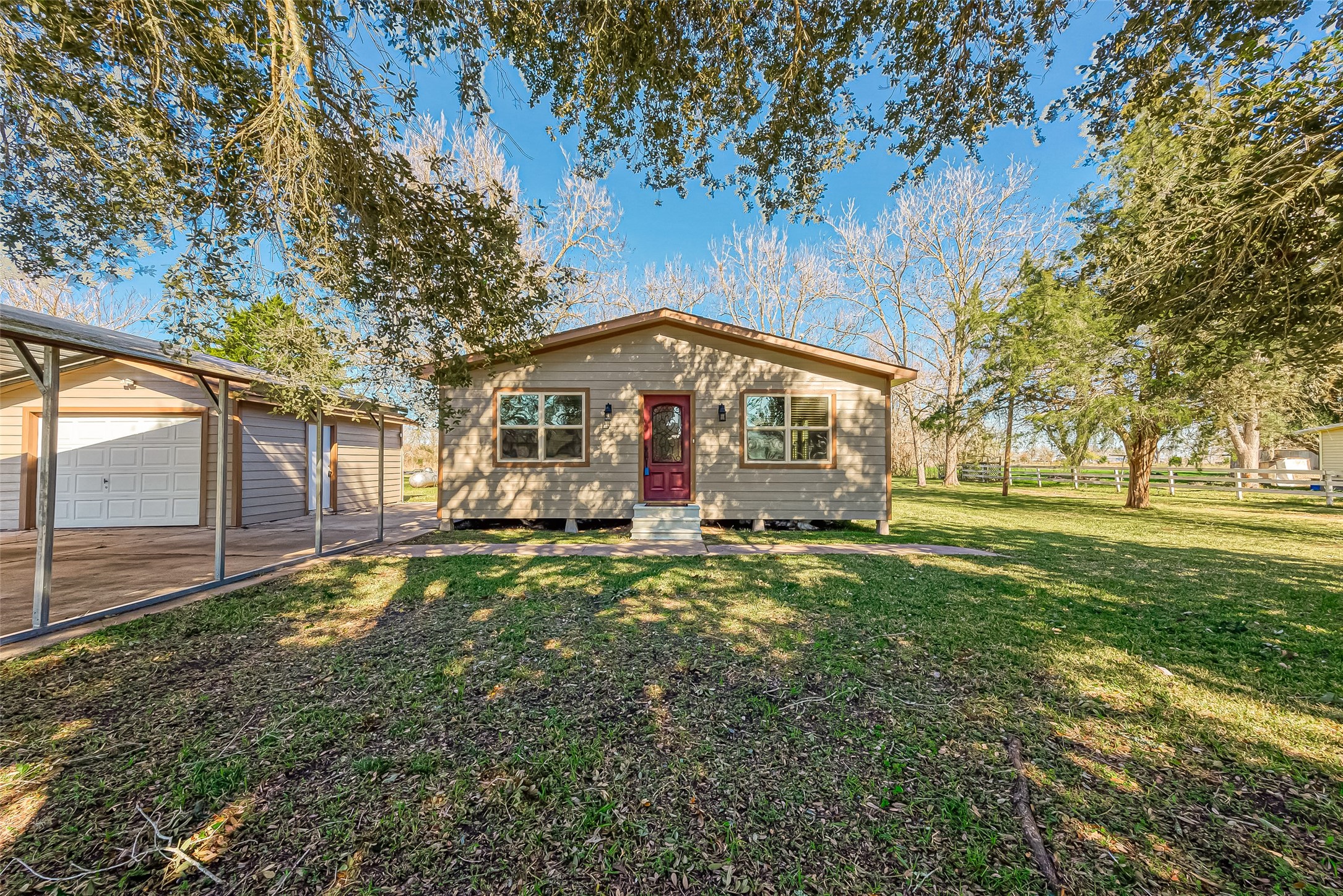 409 County Road 187 Road Boling TX 77420