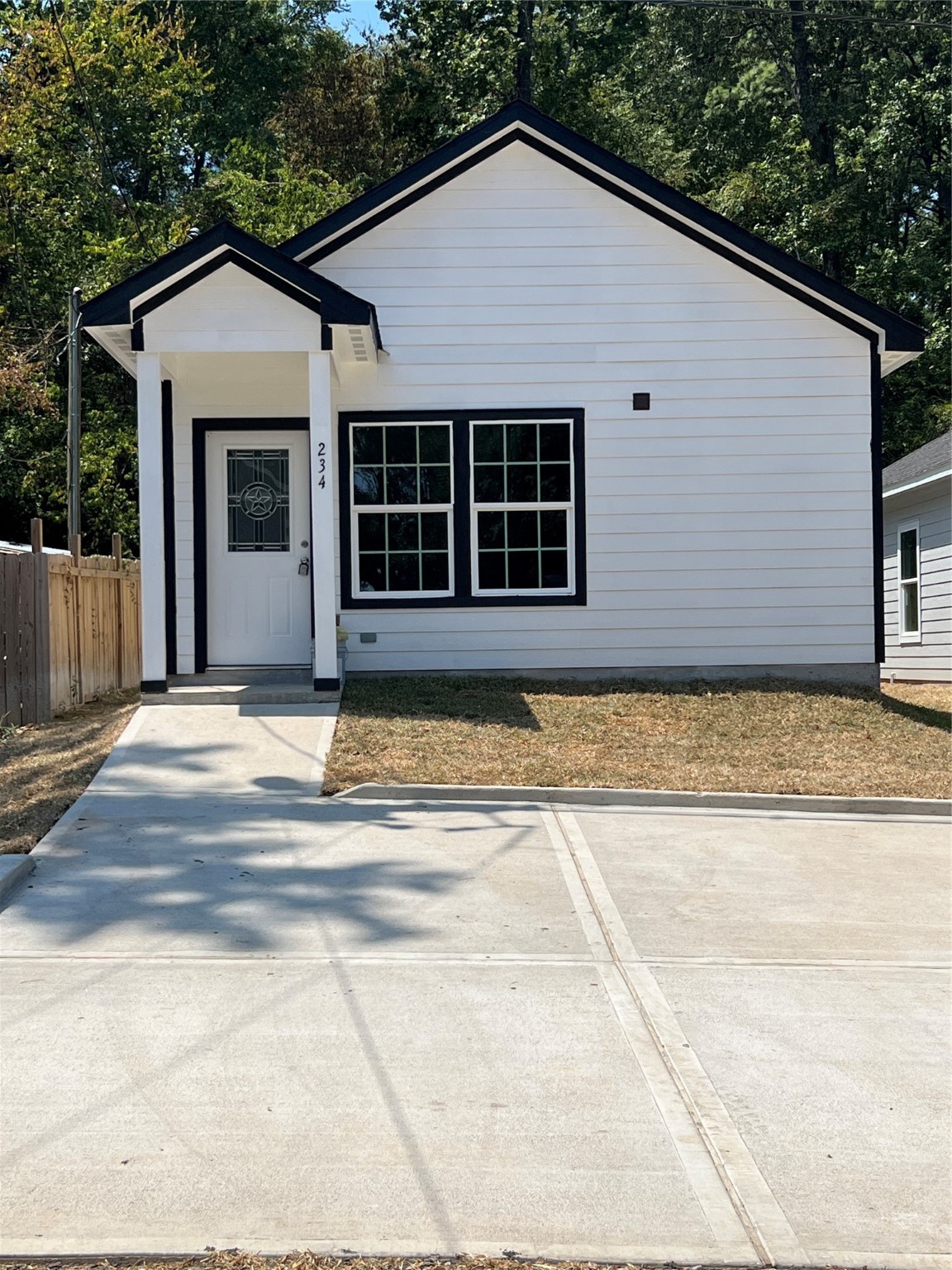 234 Northlawn Montgomery TX 77316