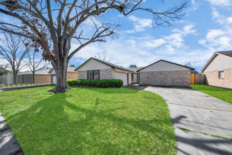 9738 Barmont Drive La Porte TX 77571