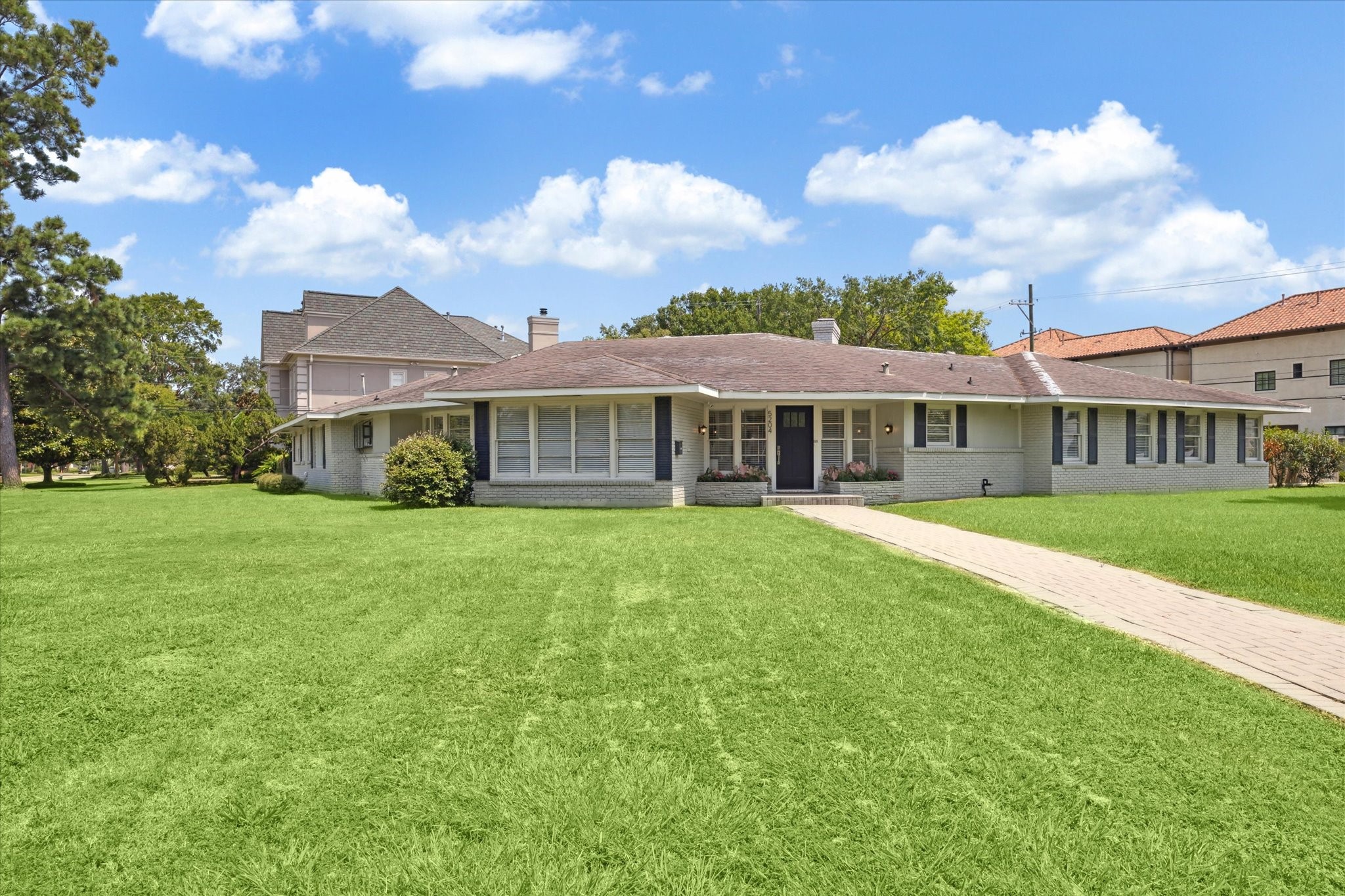 5204 Longmont Drive Houston TX 77056