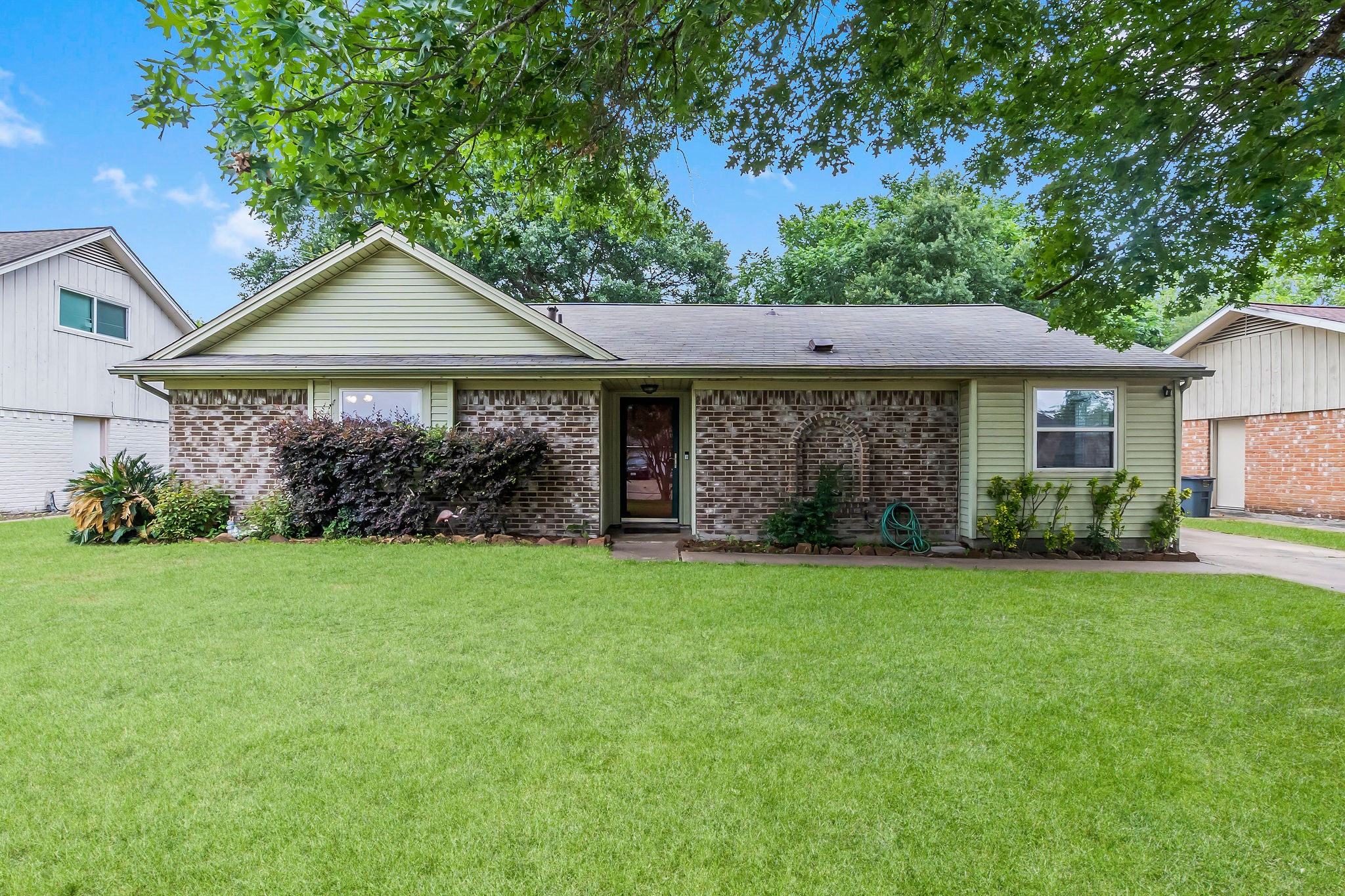 410 Mistywood Drive Houston TX 77090
