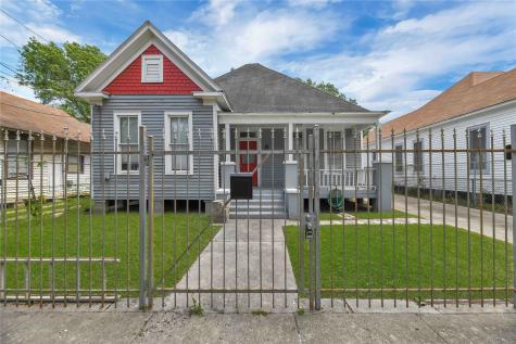 1608 Chapman Street Houston TX 77009
