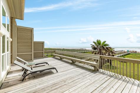 2330 Blue Water Highway Surfside Beach TX 77541