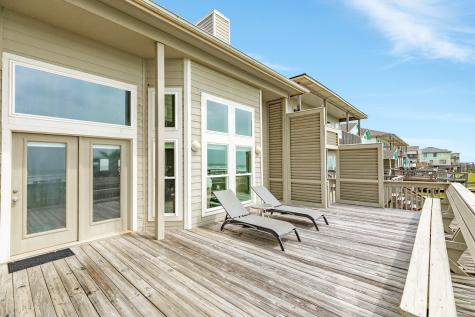 2330 Blue Water Highway Surfside Beach TX 77541