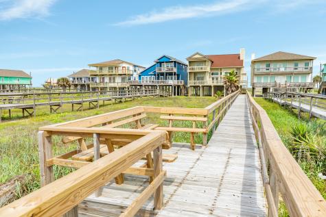 2330 Blue Water Highway Surfside Beach TX 77541