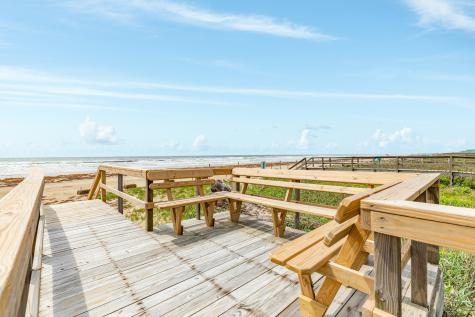2330 Blue Water Highway Surfside Beach TX 77541