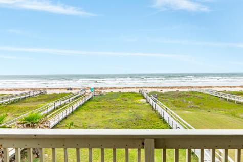 2330 Blue Water Highway Surfside Beach TX 77541