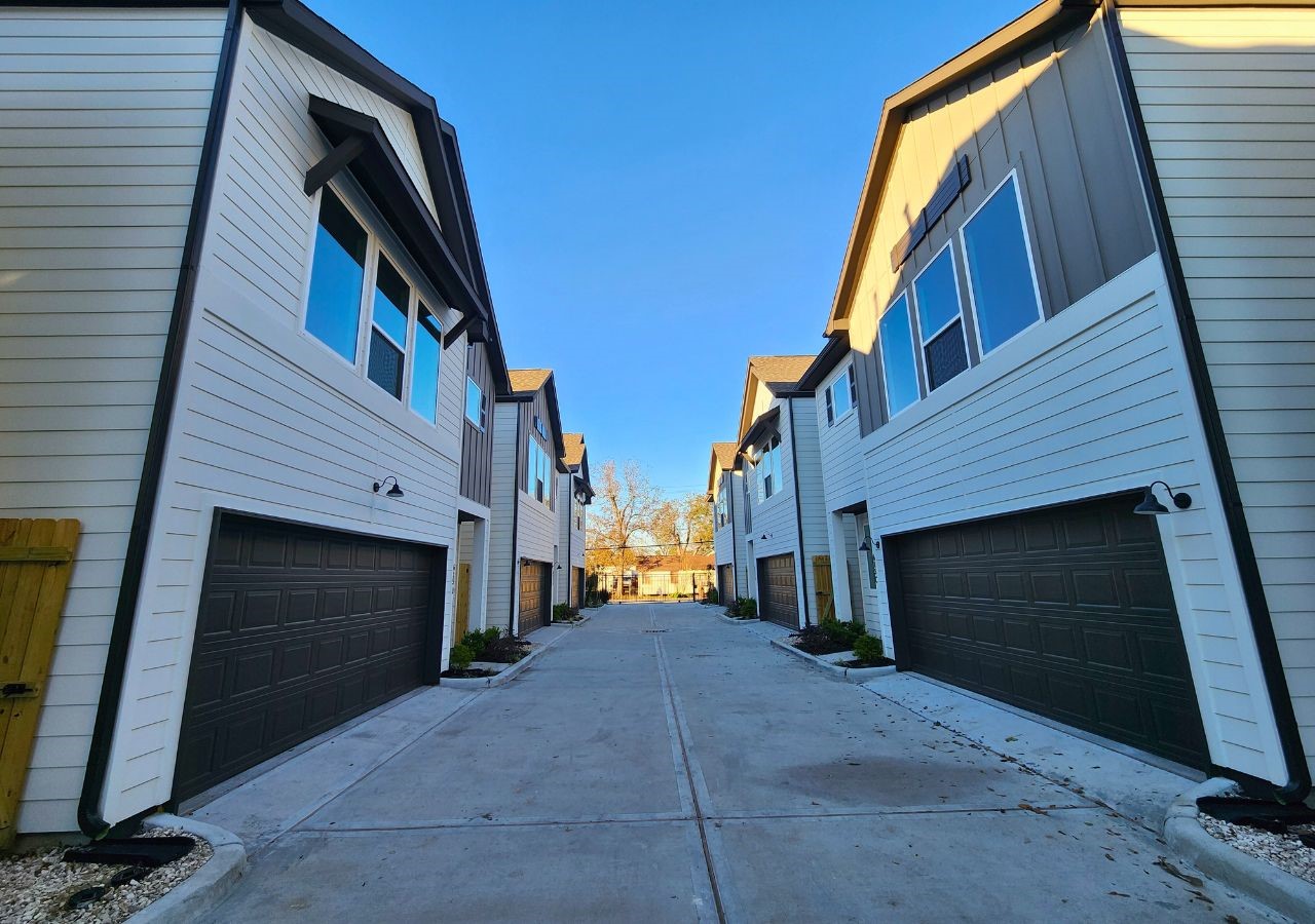 615 Northew Street K Houston TX 77091