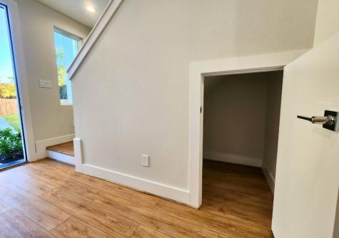 615 Northew Street K Houston TX 77091