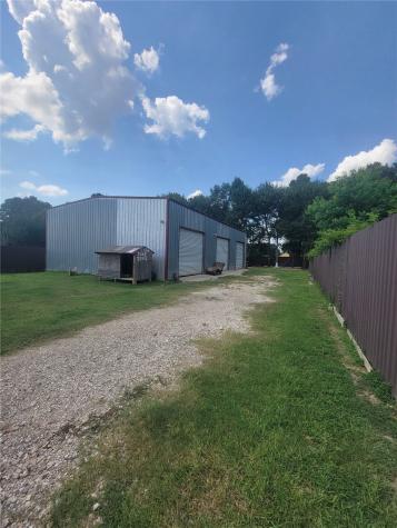 248 County Road 3572 Cleveland TX 77327