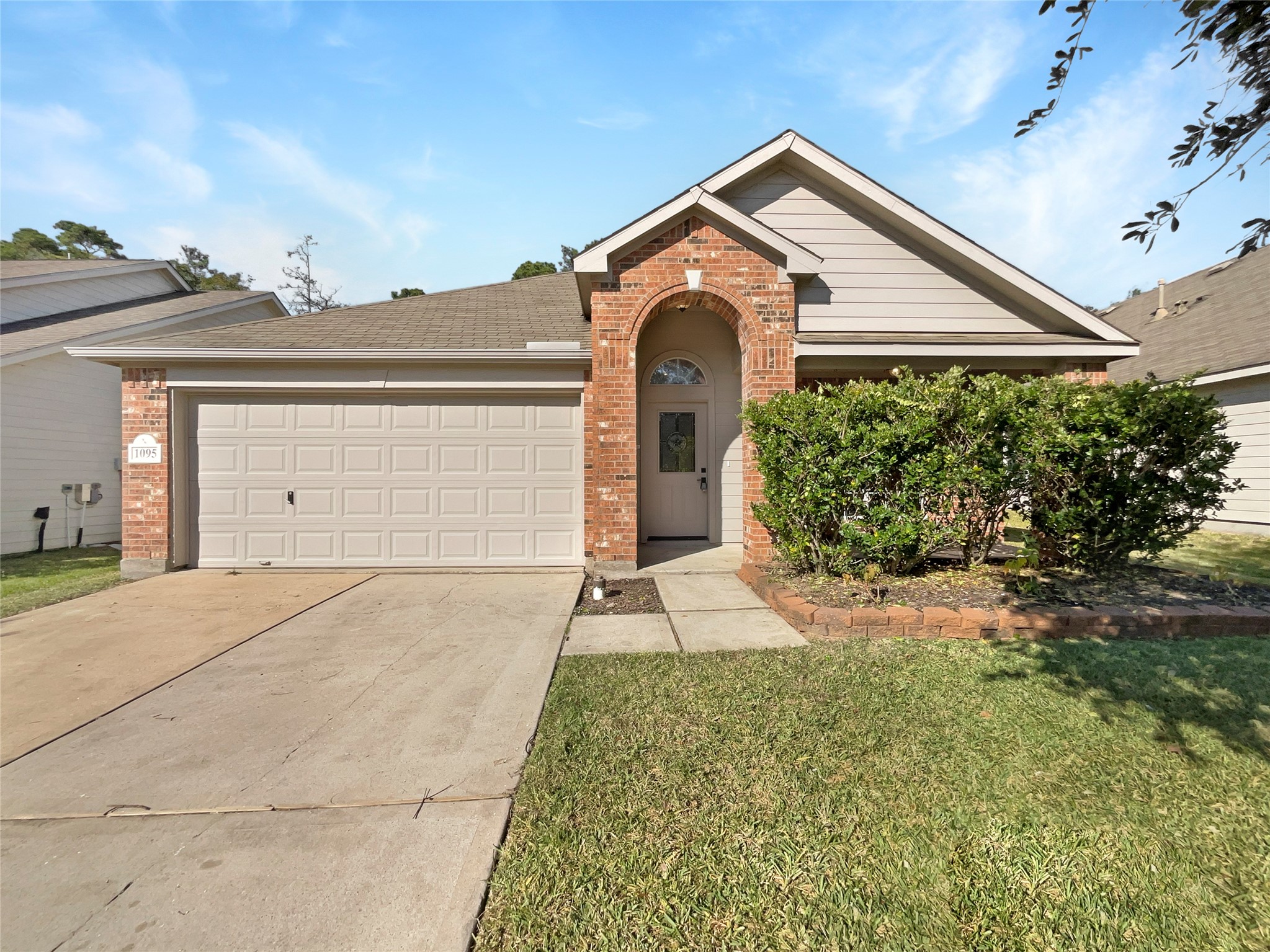 1095 Shadow Glenn Drive Conroe TX 77301
