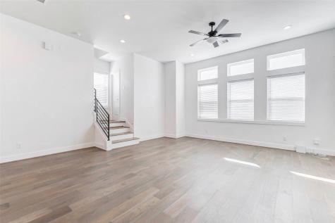 334 Eastwood Street Houston TX 77011