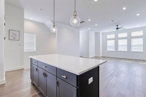 334 Eastwood Street Houston TX 77011