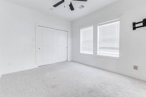 334 Eastwood Street Houston TX 77011