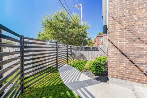 334 Eastwood Street Houston TX 77011