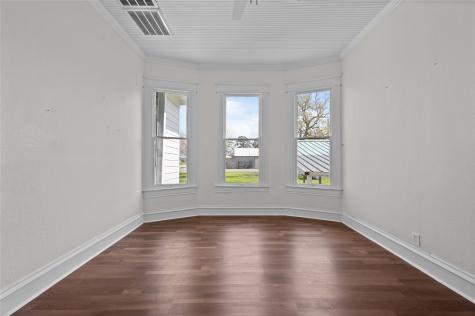 608 Miller Street Anahuac TX 77514