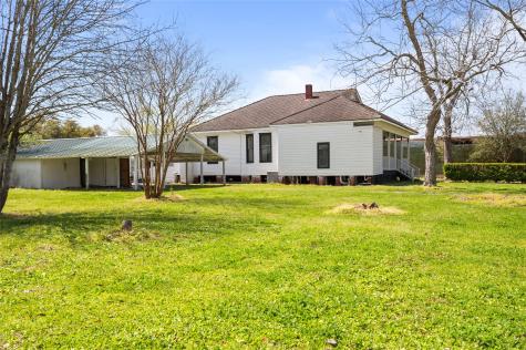608 Miller Street Anahuac TX 77514