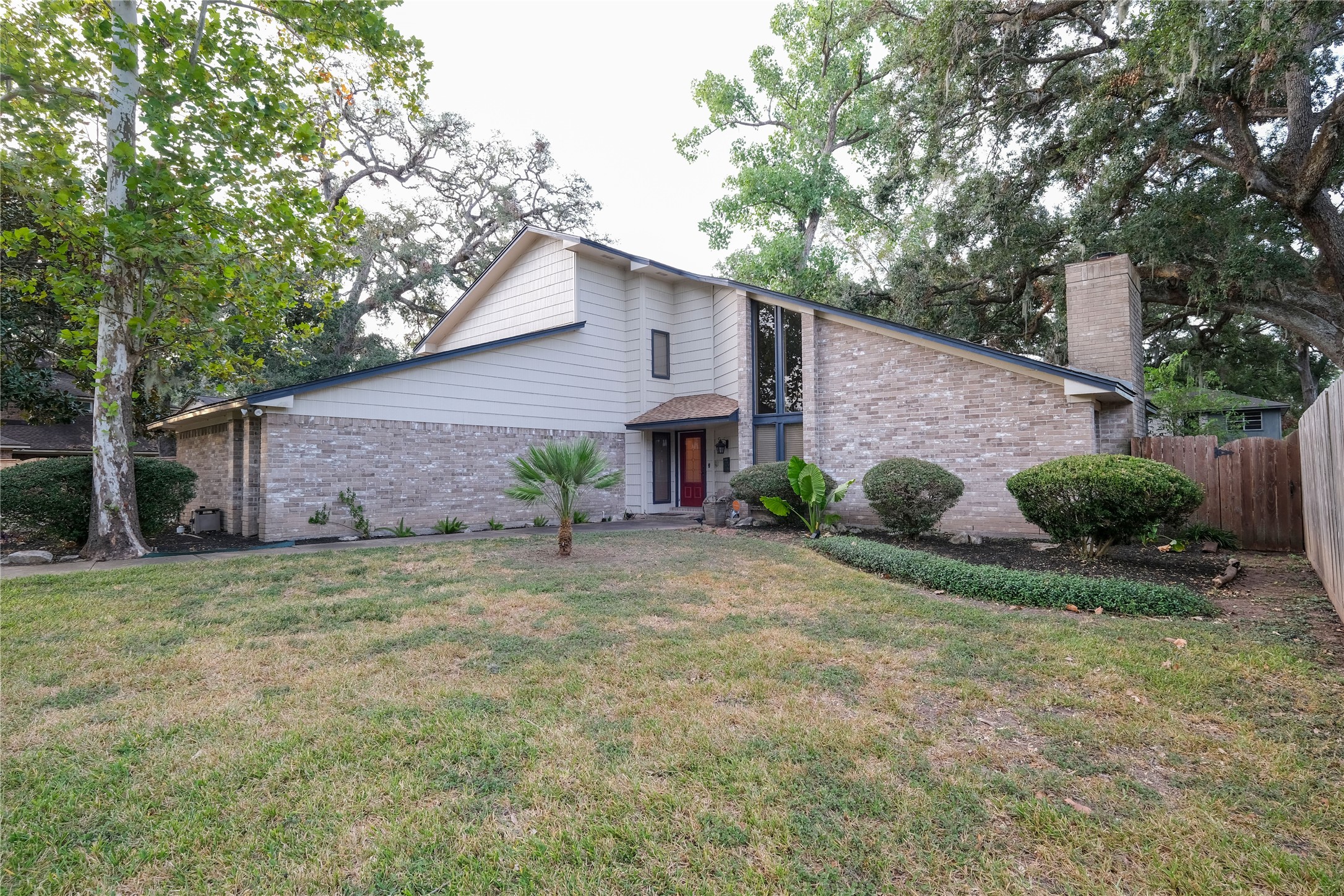 103 Wedgewood Street Lake Jackson TX 77566