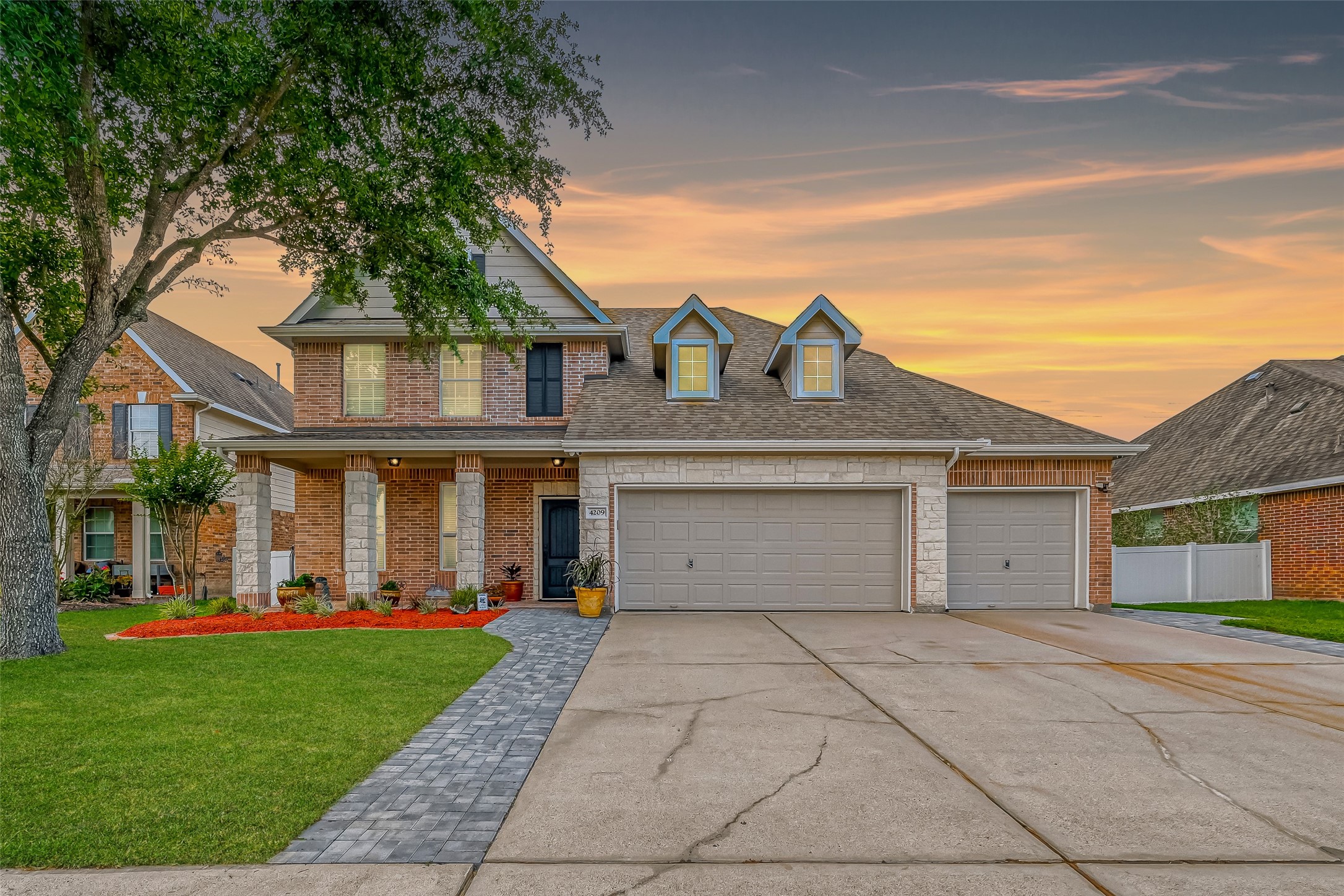 4209 Pine Mill Court Pearland TX 77584