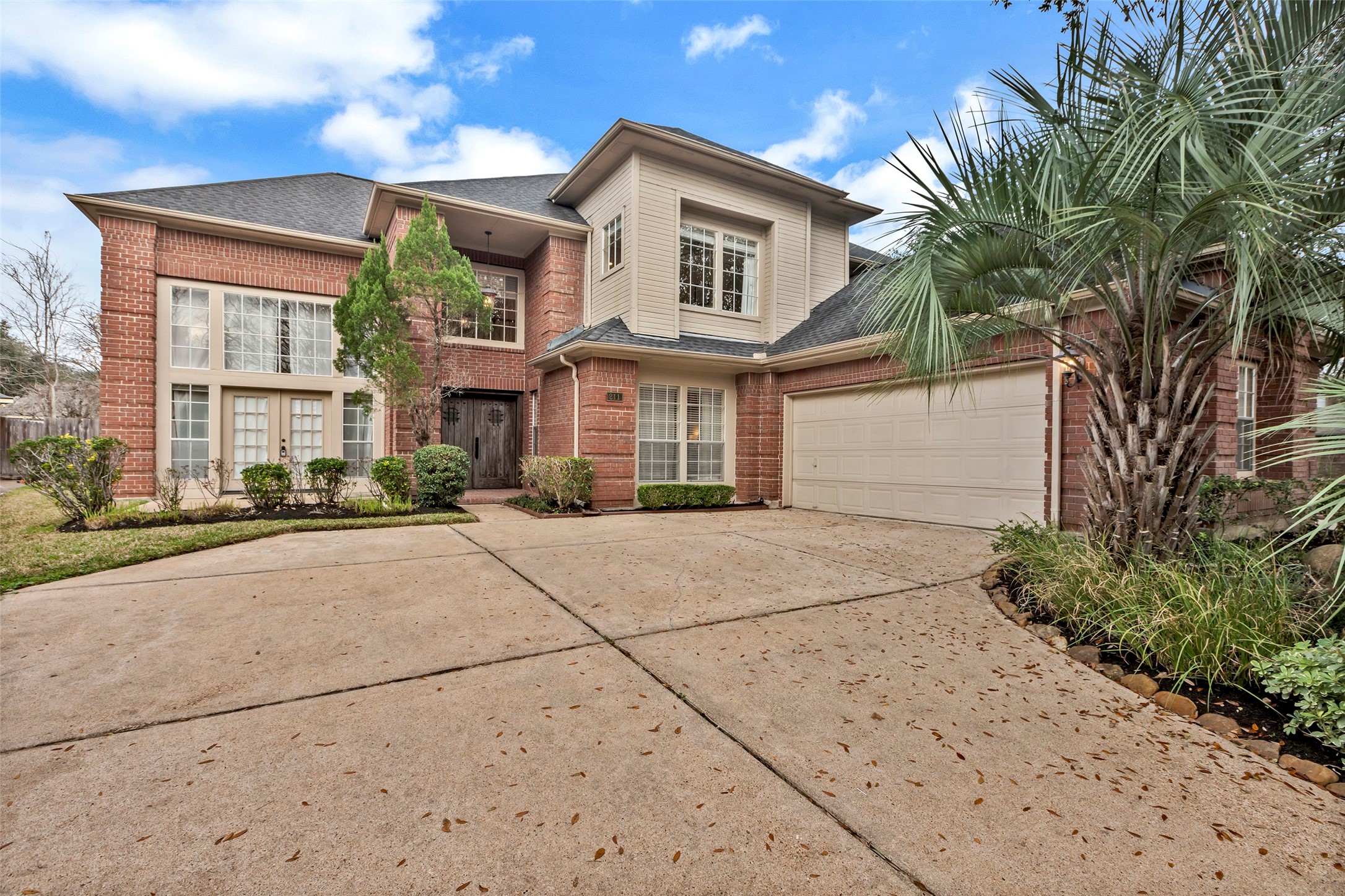 211 Whisper Ridge Place Sugar Land TX 77479