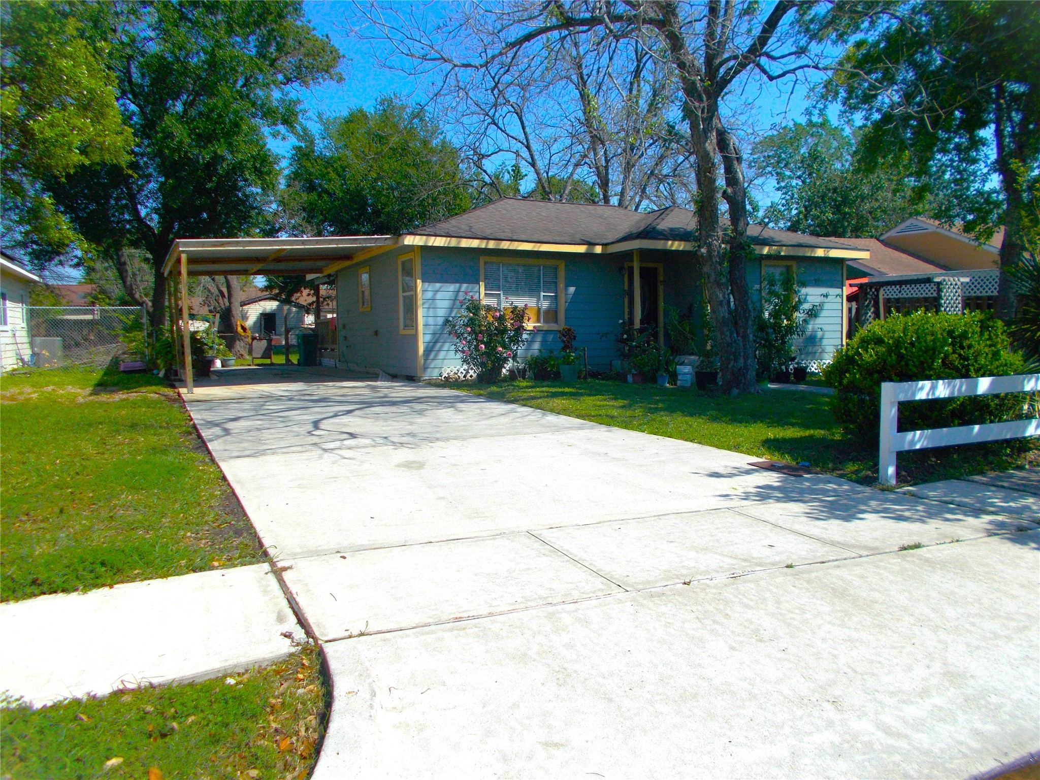 1211 Sunset Drive Pasadena TX 77506