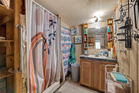 42 S Old Spanish Trail Uhland TX 78640