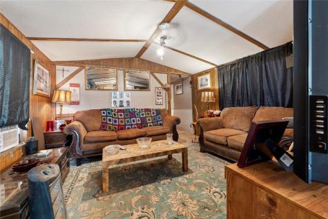 42 S Old Spanish Trail Uhland TX 78640