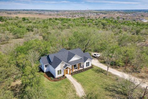42 S Old Spanish Trail Uhland TX 78640