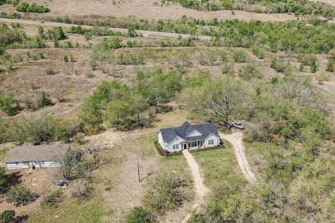 42 S Old Spanish Trail Uhland TX 78640
