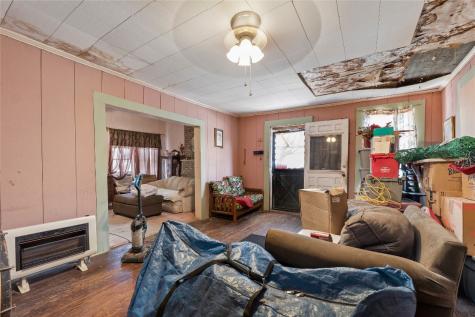 42 S Old Spanish Trail Uhland TX 78640