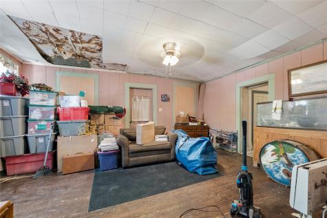 42 S Old Spanish Trail Uhland TX 78640