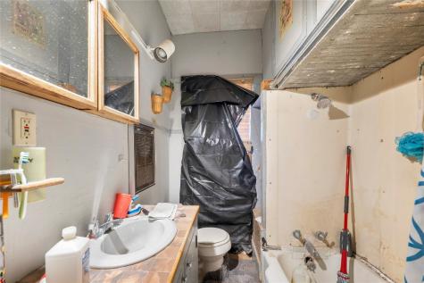 42 S Old Spanish Trail Uhland TX 78640