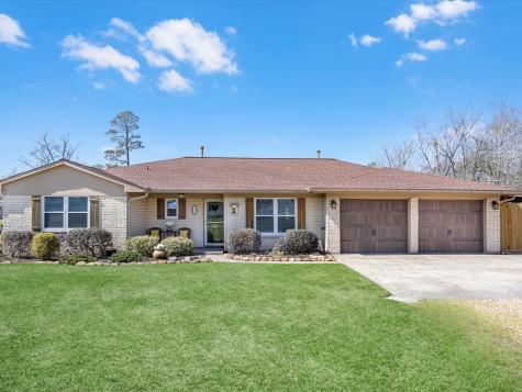 316 N Magnolia Street Highlands TX 77562
