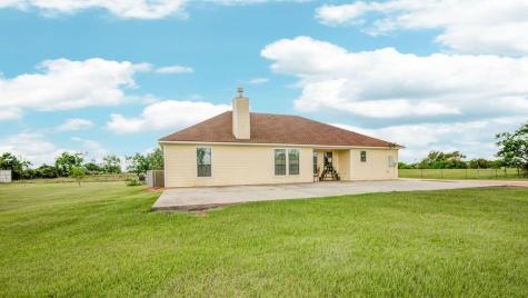 24910 Fm 2004 Road Angleton TX 77515