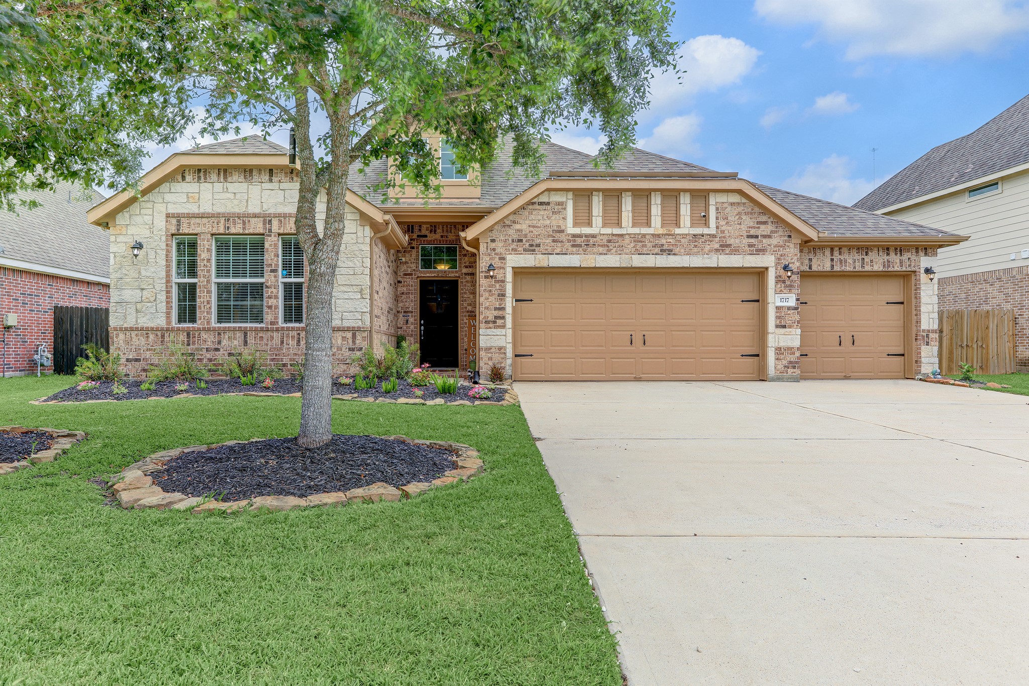 1717 Coral Cliff Drive Dickinson TX 77539