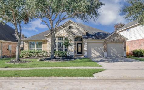 4518 S Creekmont Fresno TX 77545